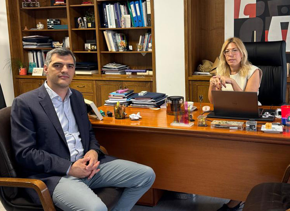 Συνάντηση Ανδρέα Τσώκου με τη Γενική Γραμματέα Υπουργείου Οικονομικών Θεώνη Αλαμπάση